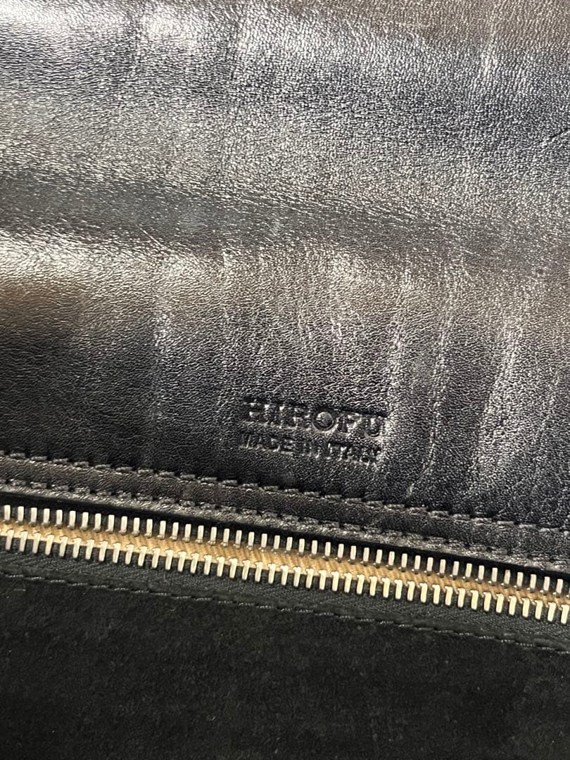 美品 HIROFU ヒロフ 高級牛革 Hロゴ 型押しトートバッグ ブラック