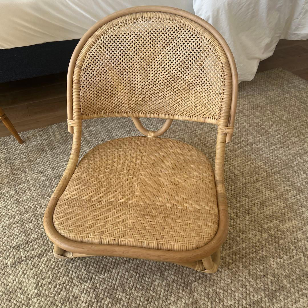 ラタン製カジュアルローチェア