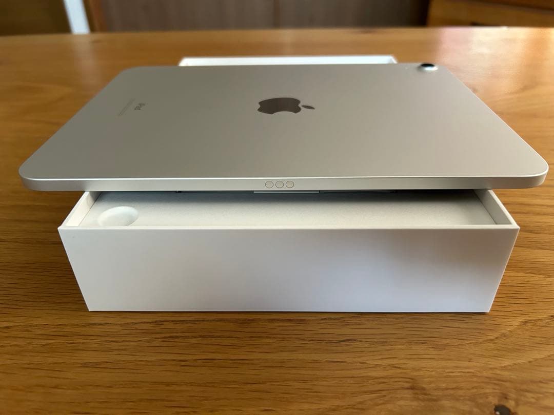 iPad 第10世代 Wi-Fiモデル 64GB シルバー