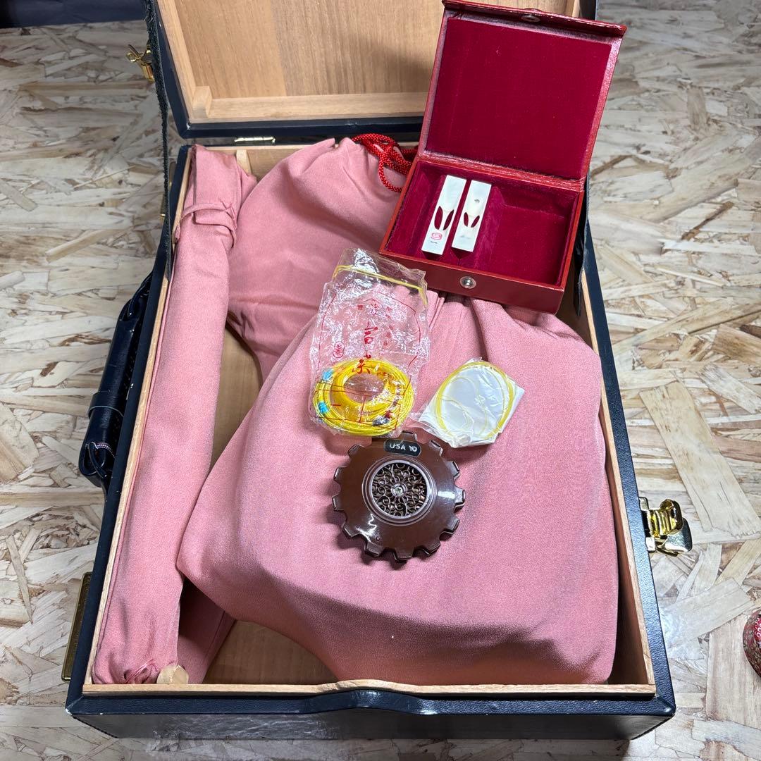 三味線本体 紅木　金細　最高級 ハードケース付き