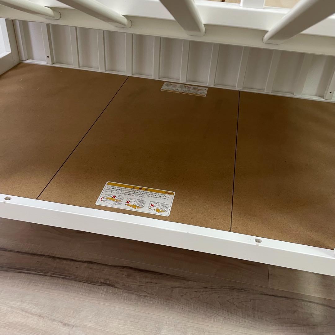 【人気商品】カトージ　ホワイト　 ハイシートベビーベッド