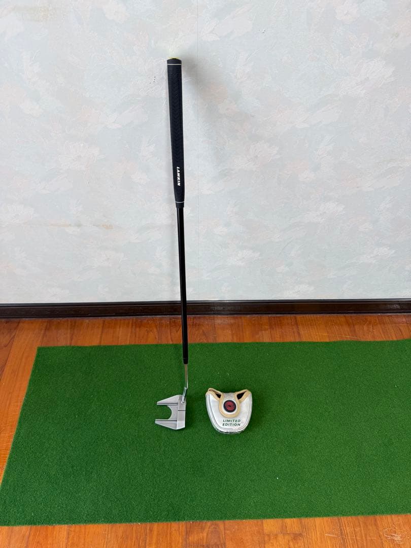 オデッセイ　LIMITED EDITION マレット型パター