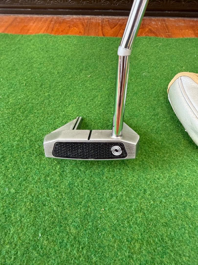オデッセイ　LIMITED EDITION マレット型パター
