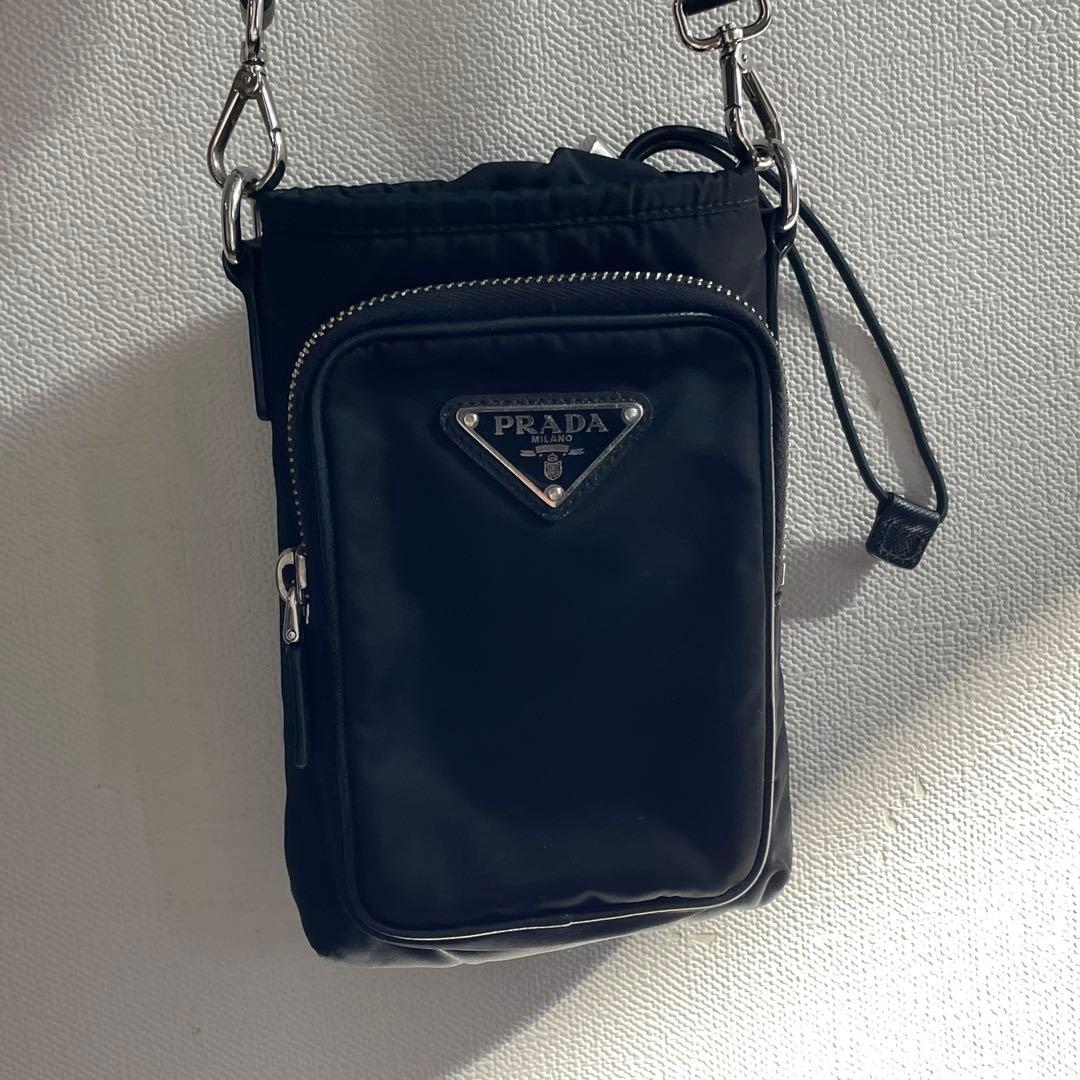 プラダ　RFID認証　リナイロン　ショルダーバッグ　スマホショルダー　ブラック