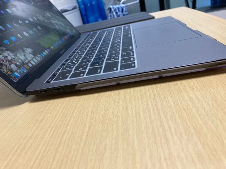 アップル　ノートパソコン