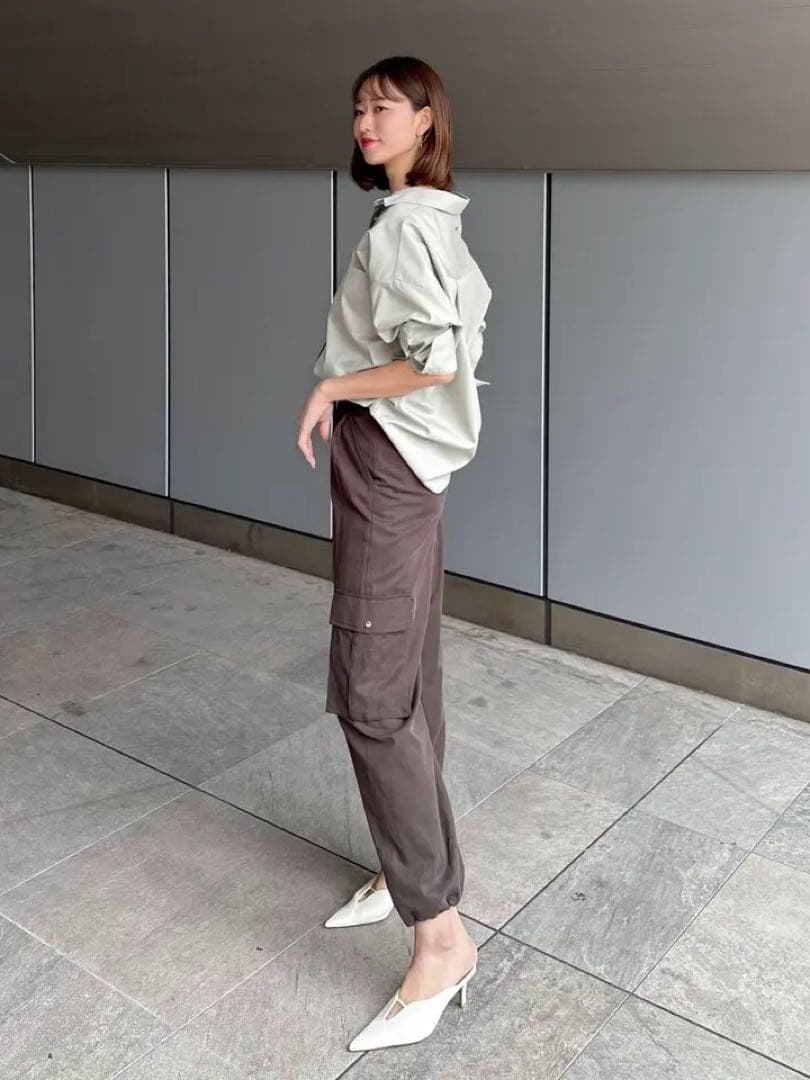 アニュアンス 2025年モデル ドロストヘムカーゴパンツ ブラウン ポケット