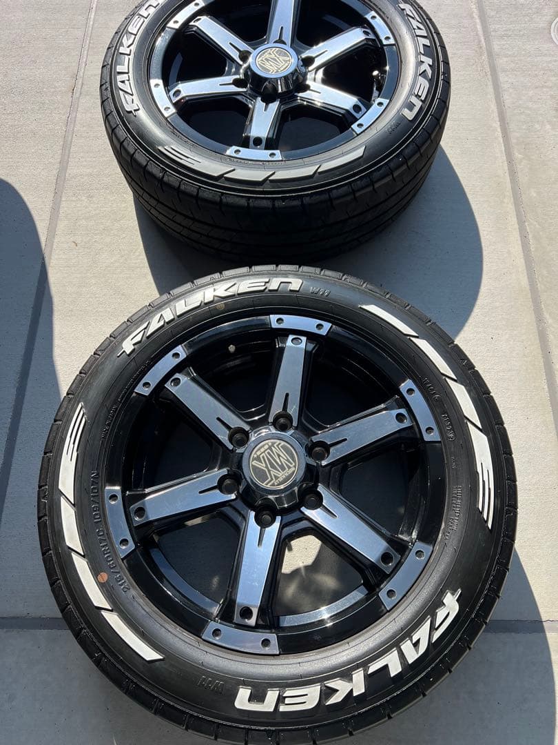 ハイエースFALKENホワイトレターW11 17インチ タイヤホイール4本セット