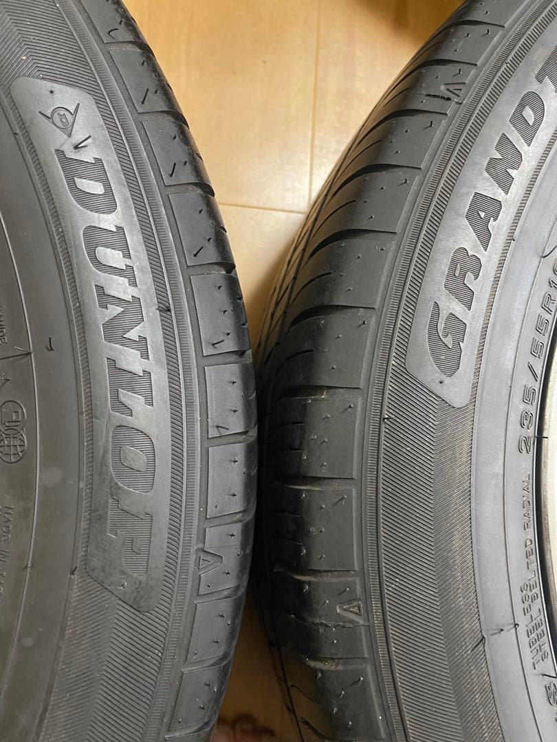 ハリアー60系純正ホイールタイヤ18インチ．