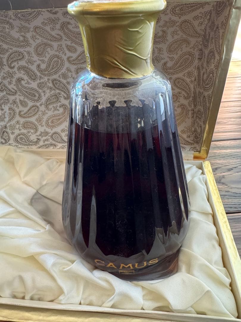 CAMUS カミュ コニャック バカラ クリスタルボトル 未開封