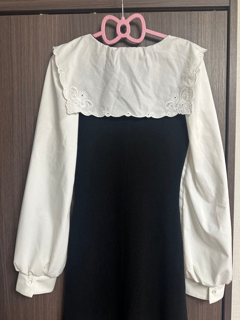 LILLIAN CARAT エンブロイダリーカラーニットドッキングワンピース