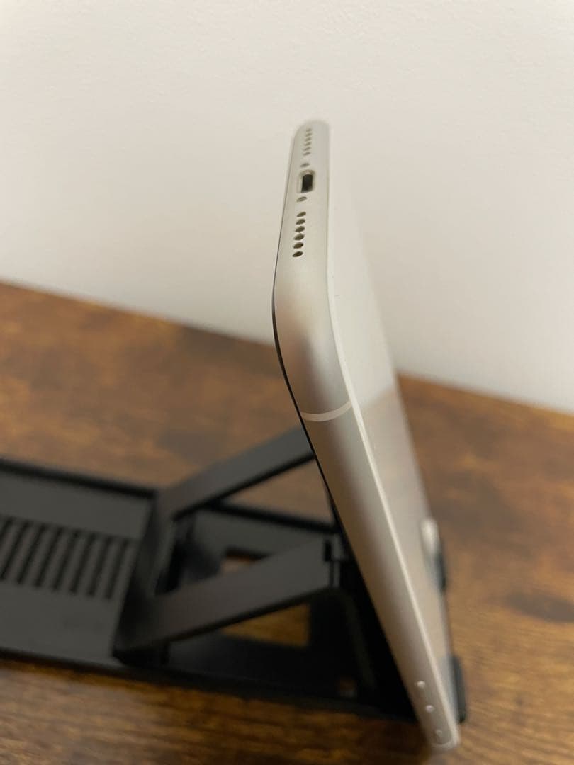 【美品】iPhone XR 128GB ホワイト