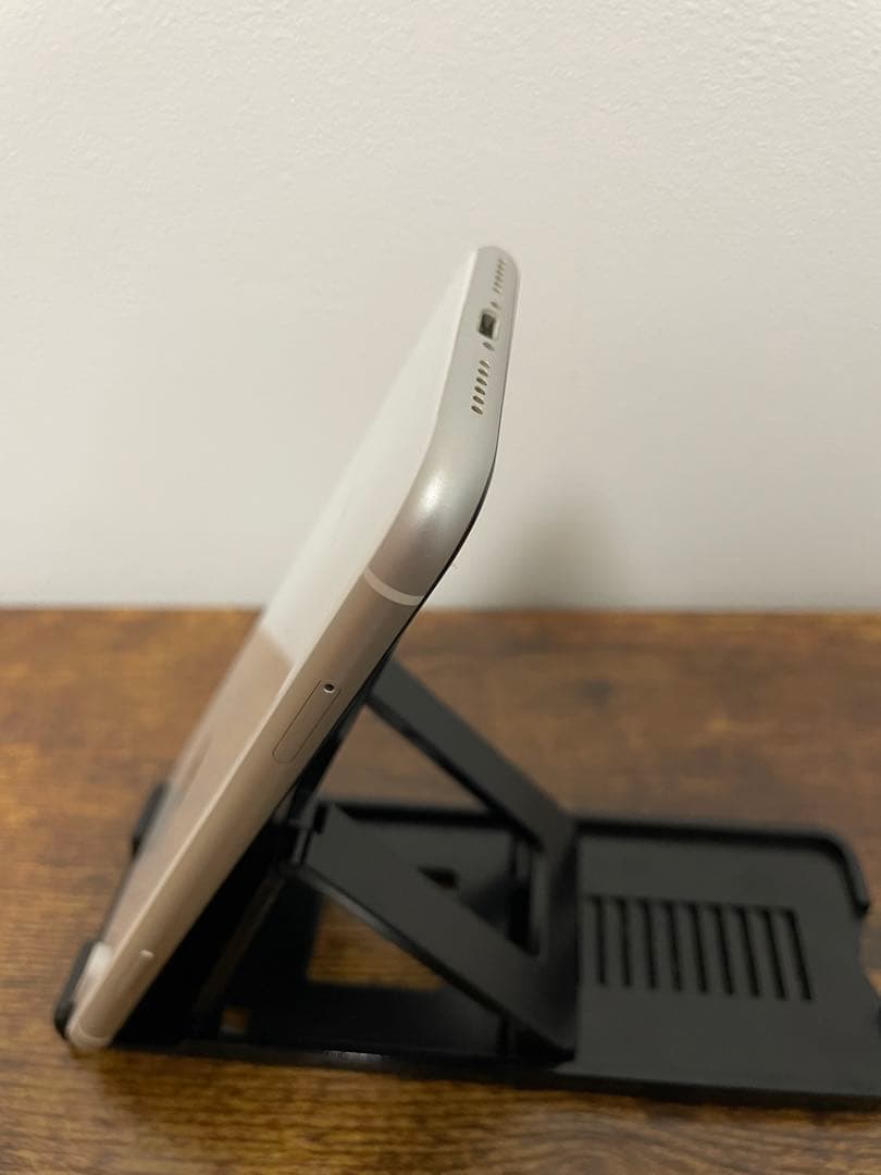 【美品】iPhone XR 128GB ホワイト