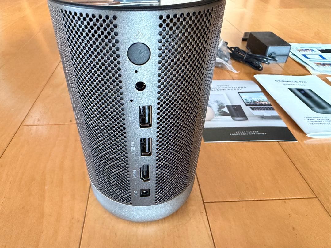 CINEMAGE PRO プロジェクター