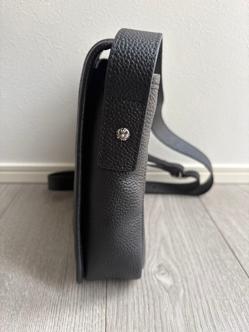 クロムハーツ　プラスレザーショルダーバック