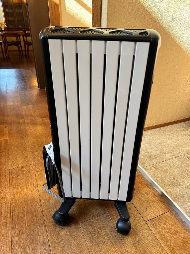 デロンギ　マルチダイナミックヒーター　MDH09-BK