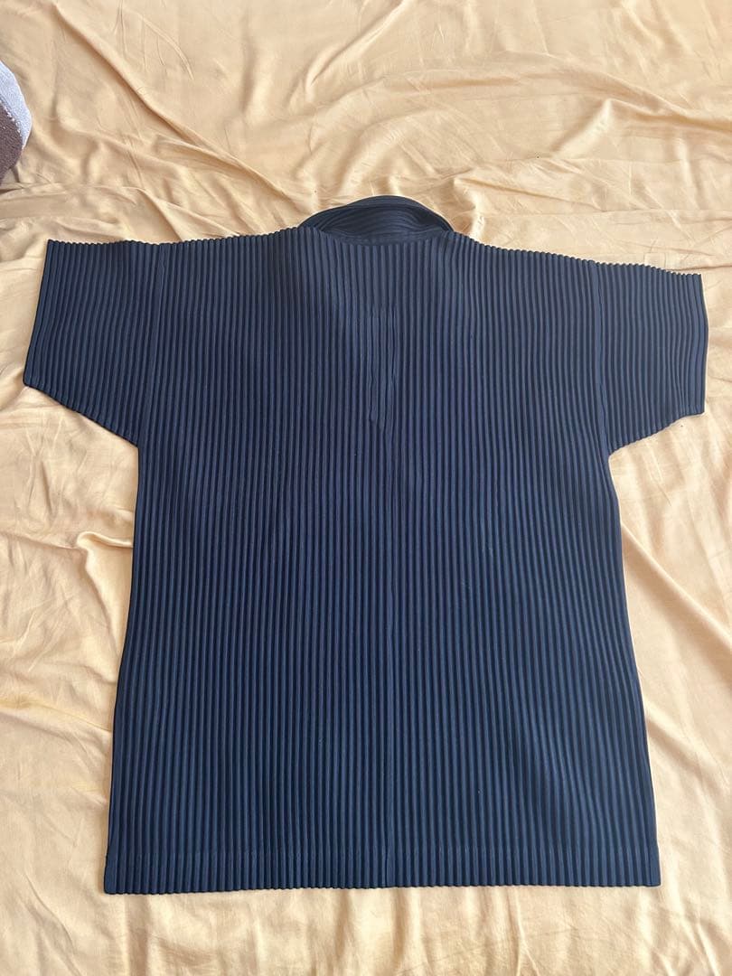 希少　HOMME PLISSÉ ISSEY MIYAKE ブラック ポロシャツ