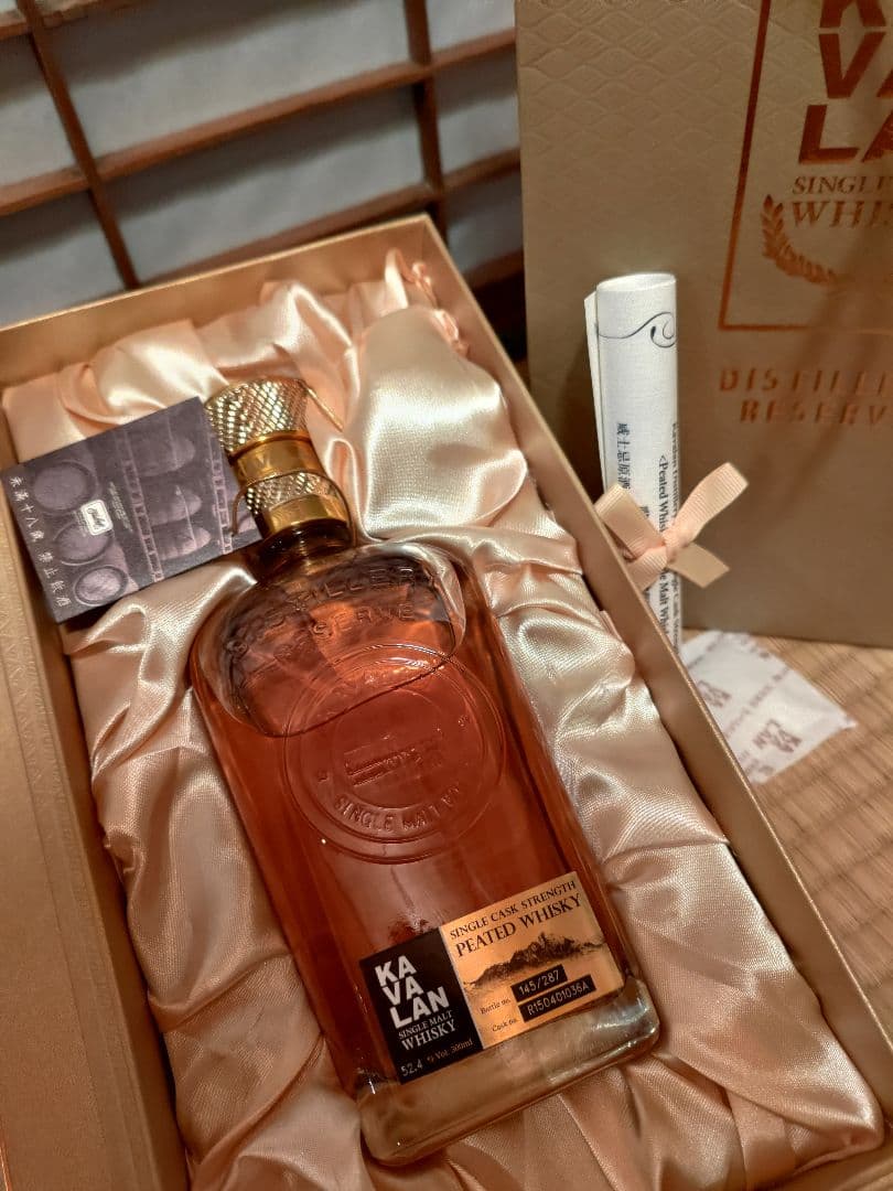 KAVALAN カバラン ウィスキー 新品箱付き　台湾