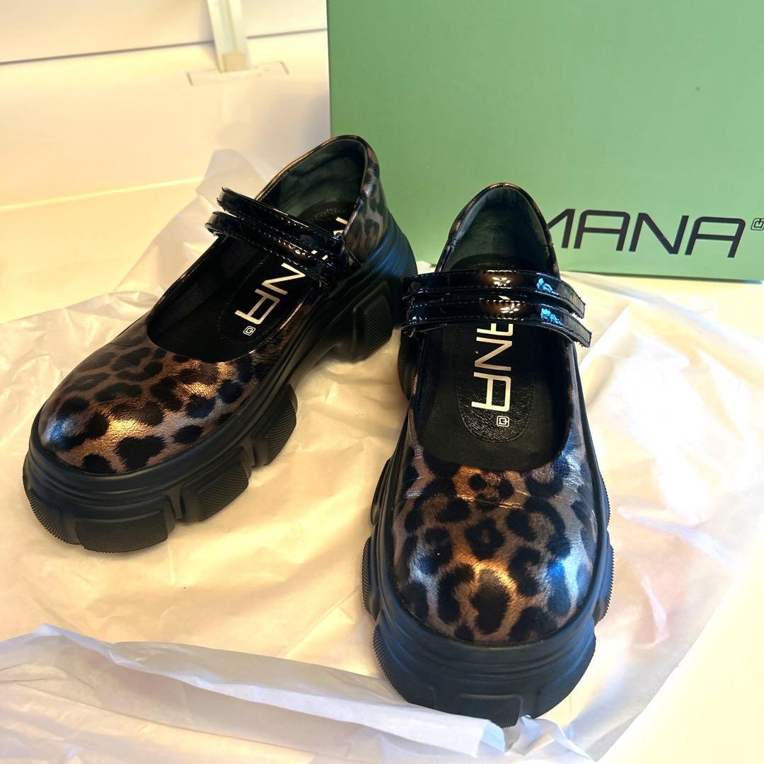 ダブルベルト・メリージェーン　　mana