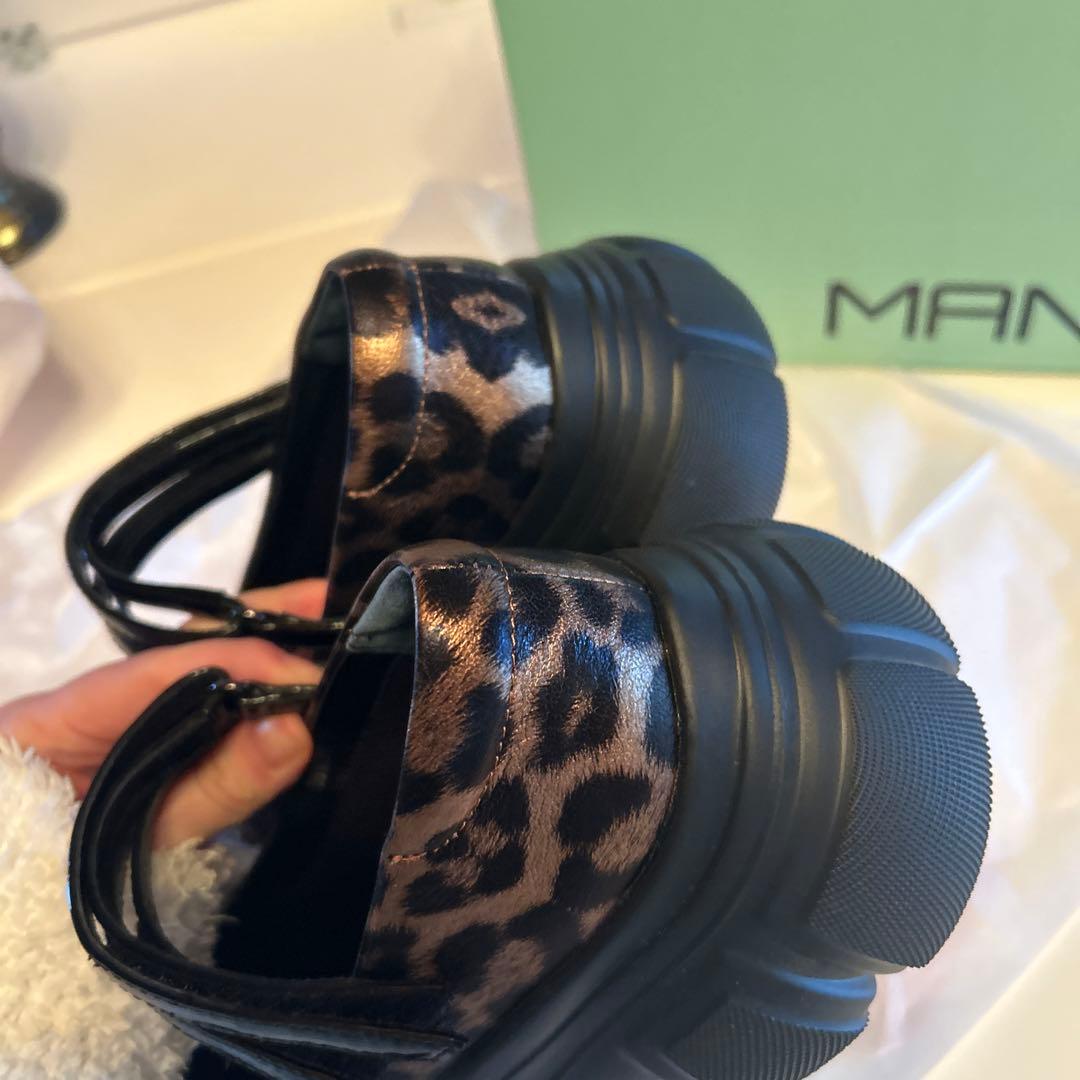 ダブルベルト・メリージェーン　　mana