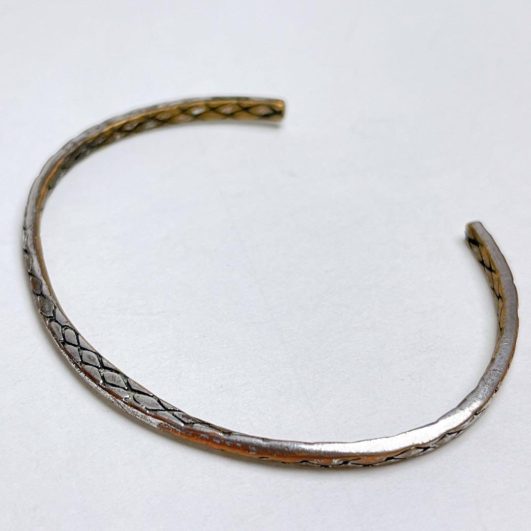 セリーヌ　バングル　スネーク　シルバー