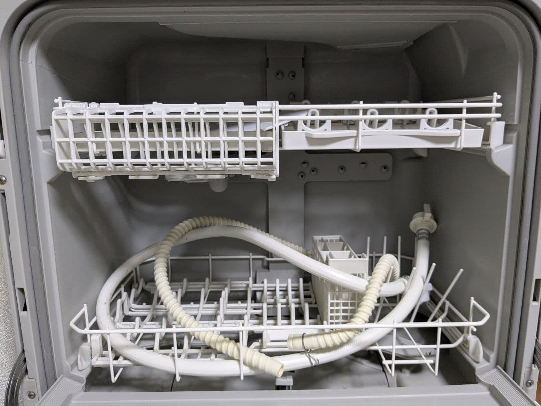 【美品】2018年製 食洗機 パナソニック NP-TH2-W