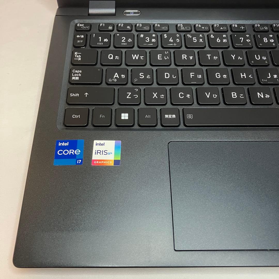 美品 dynabook G83 第12世代 i7 32GB 512GB フルHD