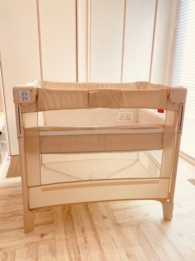 タイムセール【アップリカ】ベビーベッド ココネルエアー ミルクホワイト