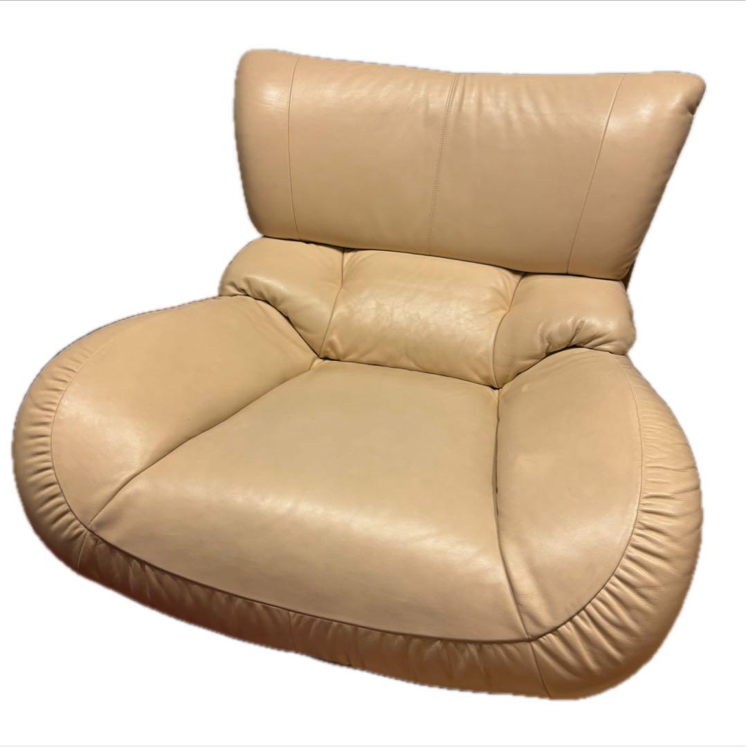 カリモク 本革張回転ソファ ZT4757 M325 肘掛椅子 シングル 回転椅子