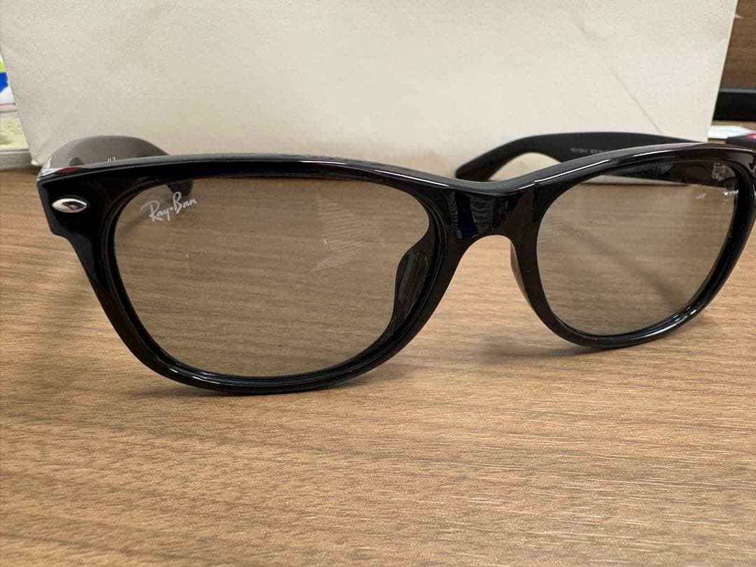 Ray-Ban ニューウェイファーラー RB2132F 新品同様