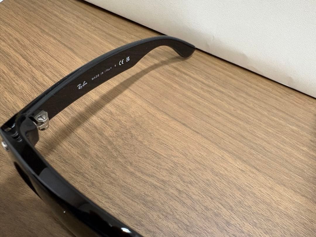 Ray-Ban ニューウェイファーラー RB2132F 新品同様