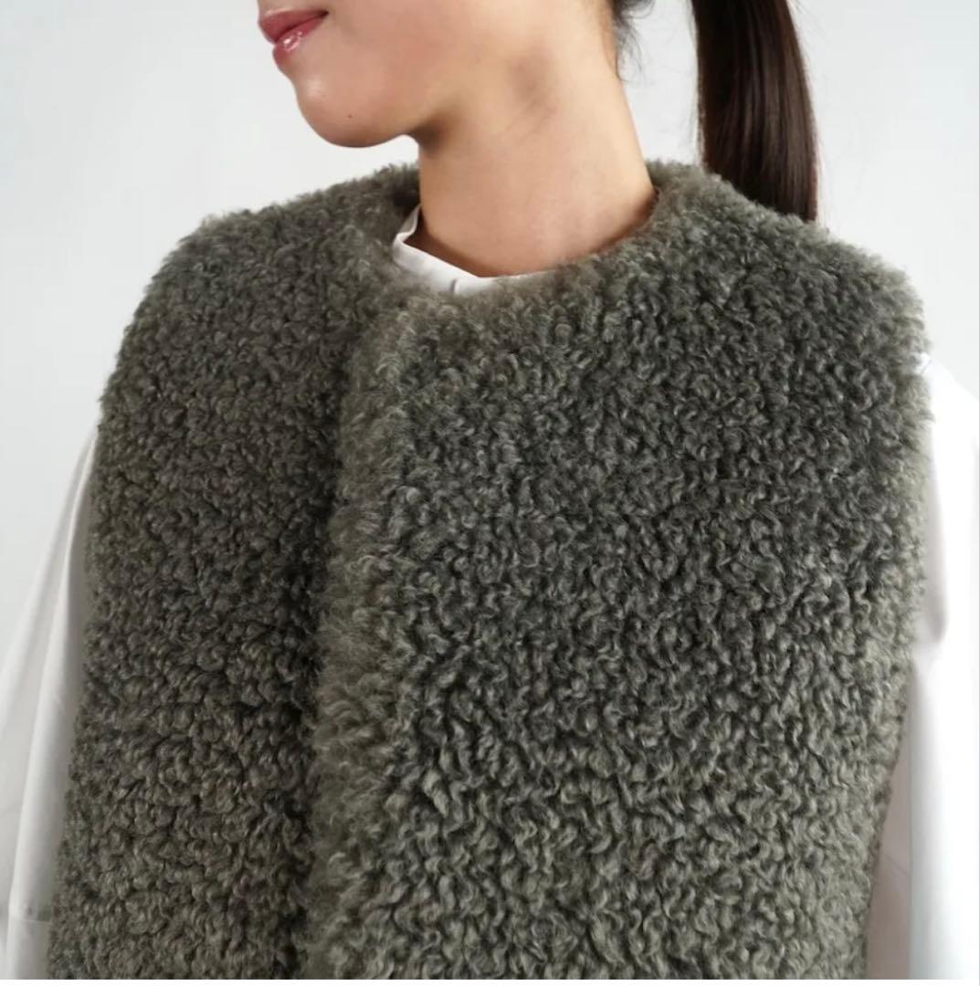 トップス FAUX SHEARLING CROPPED VEST(OLIVE DRAB)