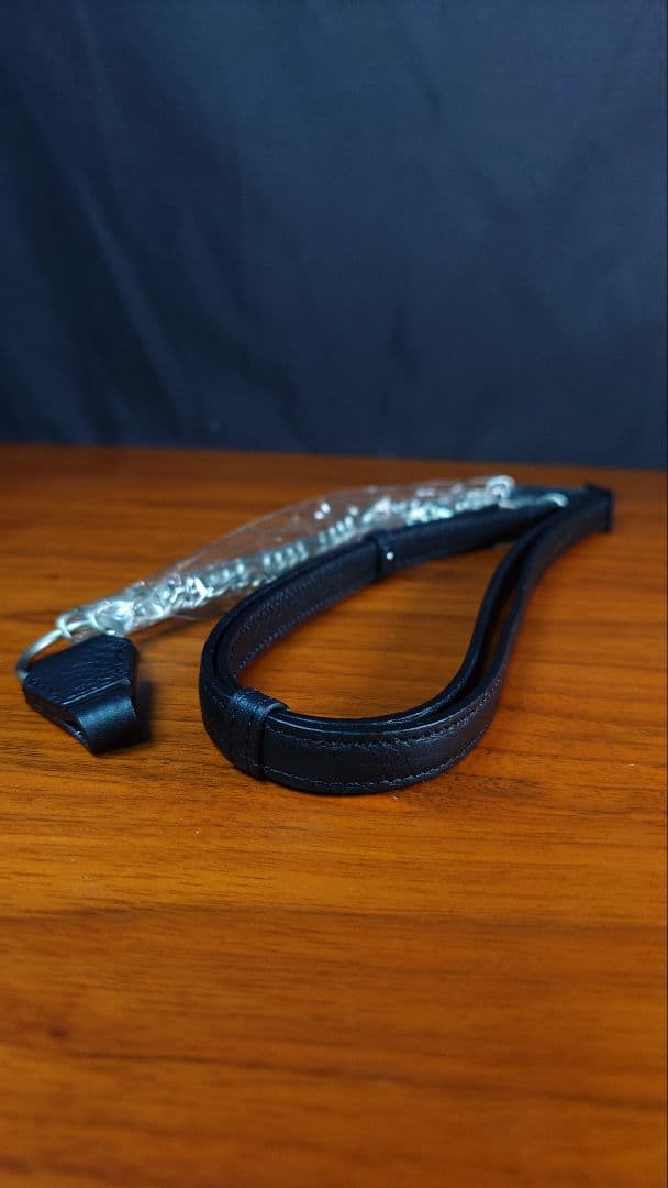 未使用objcts.io　チェーンストラップ付iPhoneアクセサリー　土屋鞄