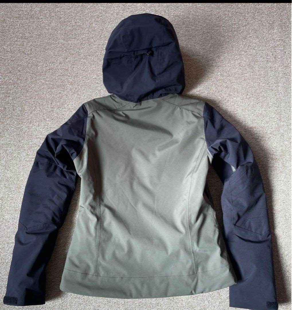 Peak Performance スキースノボジャケットSレディース