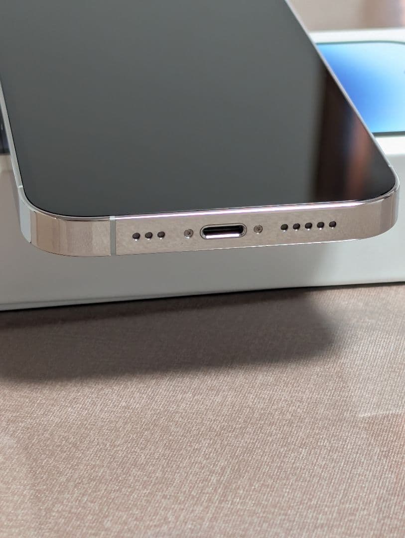 [中古品] iPhone14pro シルバー 128GB SIMフリー 傷有り