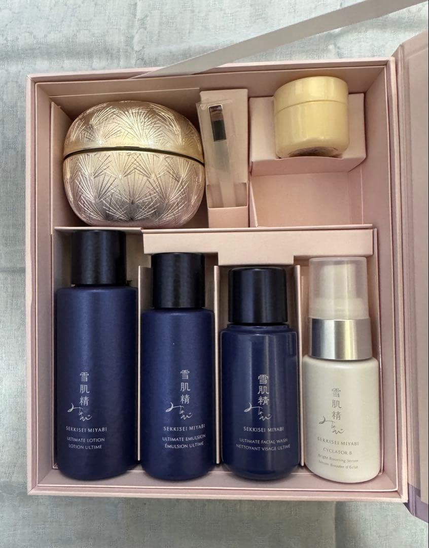 雪肌精みやび ネクタルコフレ6点セット(ノベルティポーチ付き)