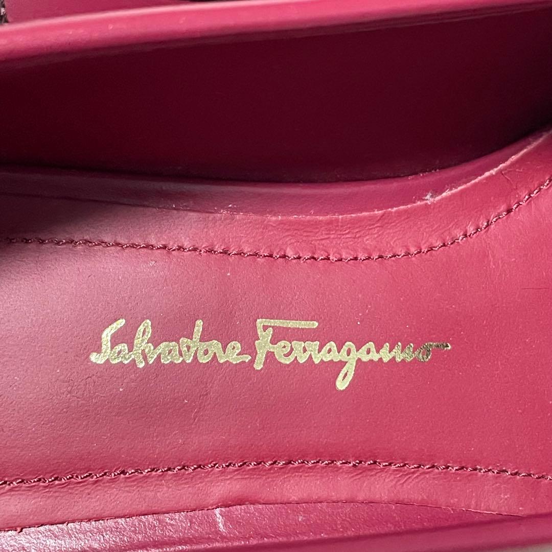 【サルバトーレフェラガモ】美品VIVA ヴァラリボン ローファー ワイン