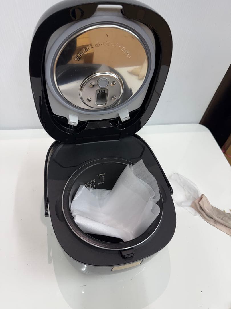 Panasonic IHジャー炊飯器 SR-KT068 0.63L 備長炭釜