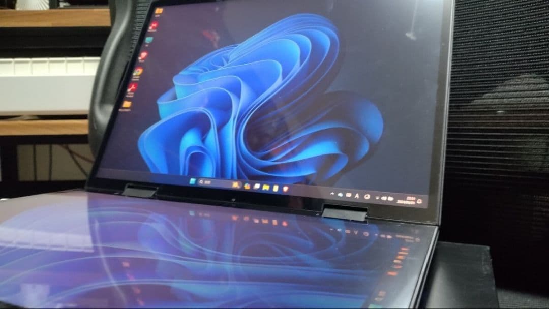 二画面ノートPC 10.5インチ Intel N95 Win11 Pro