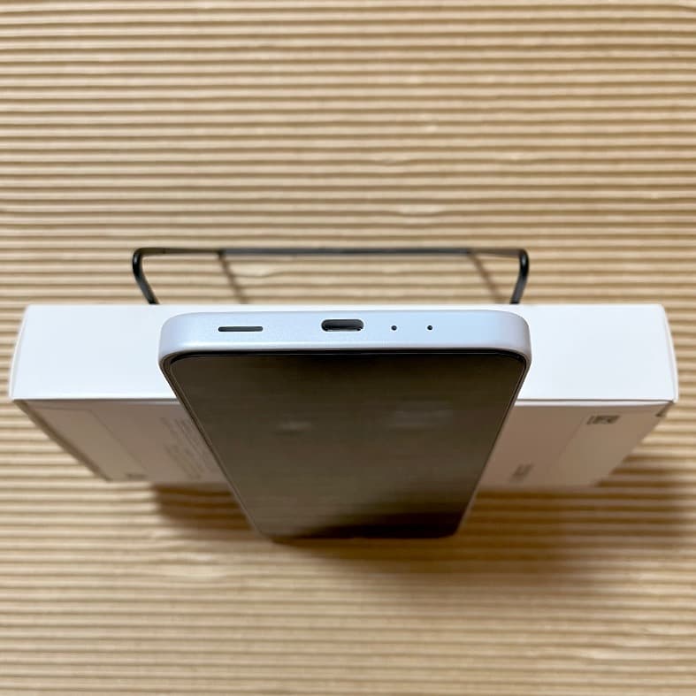 美品【SIM解除】 Samsung Galaxy A25 5G（おまけ付き）