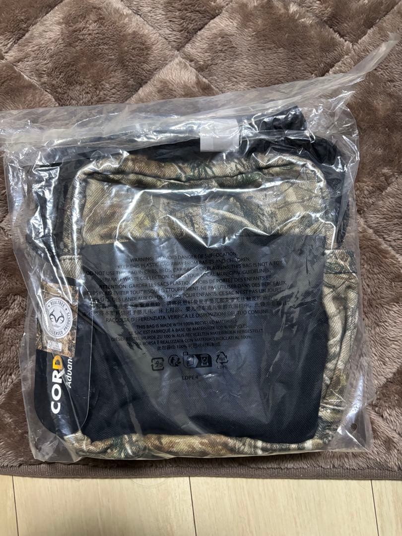 【新品・未使用】シュプリーム リアルツリーショルダーバッグ