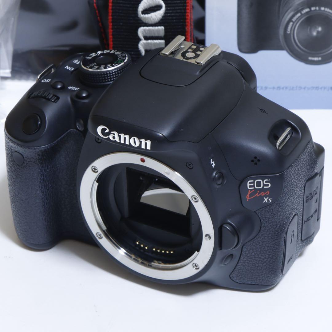 ★自撮り&動画&WiFi&超高機能機★ キャノン EOS Kiss X5♫
