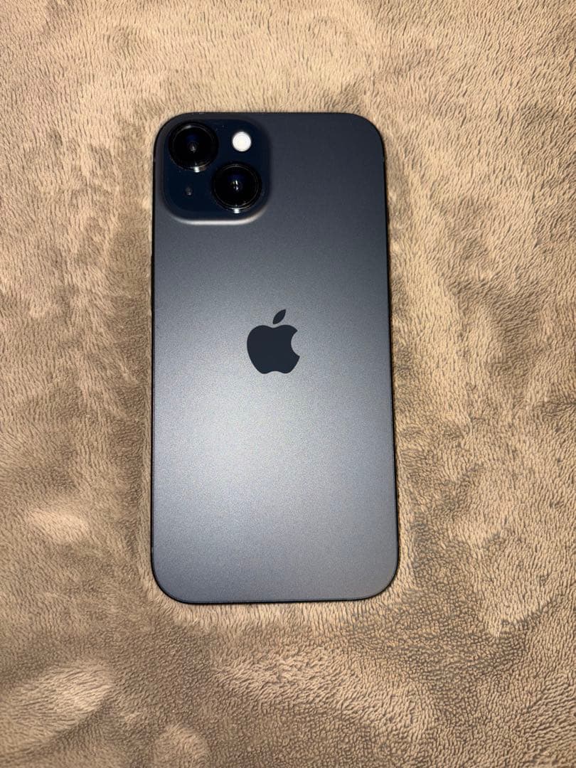 iPhone 15 128GBブラック 本体