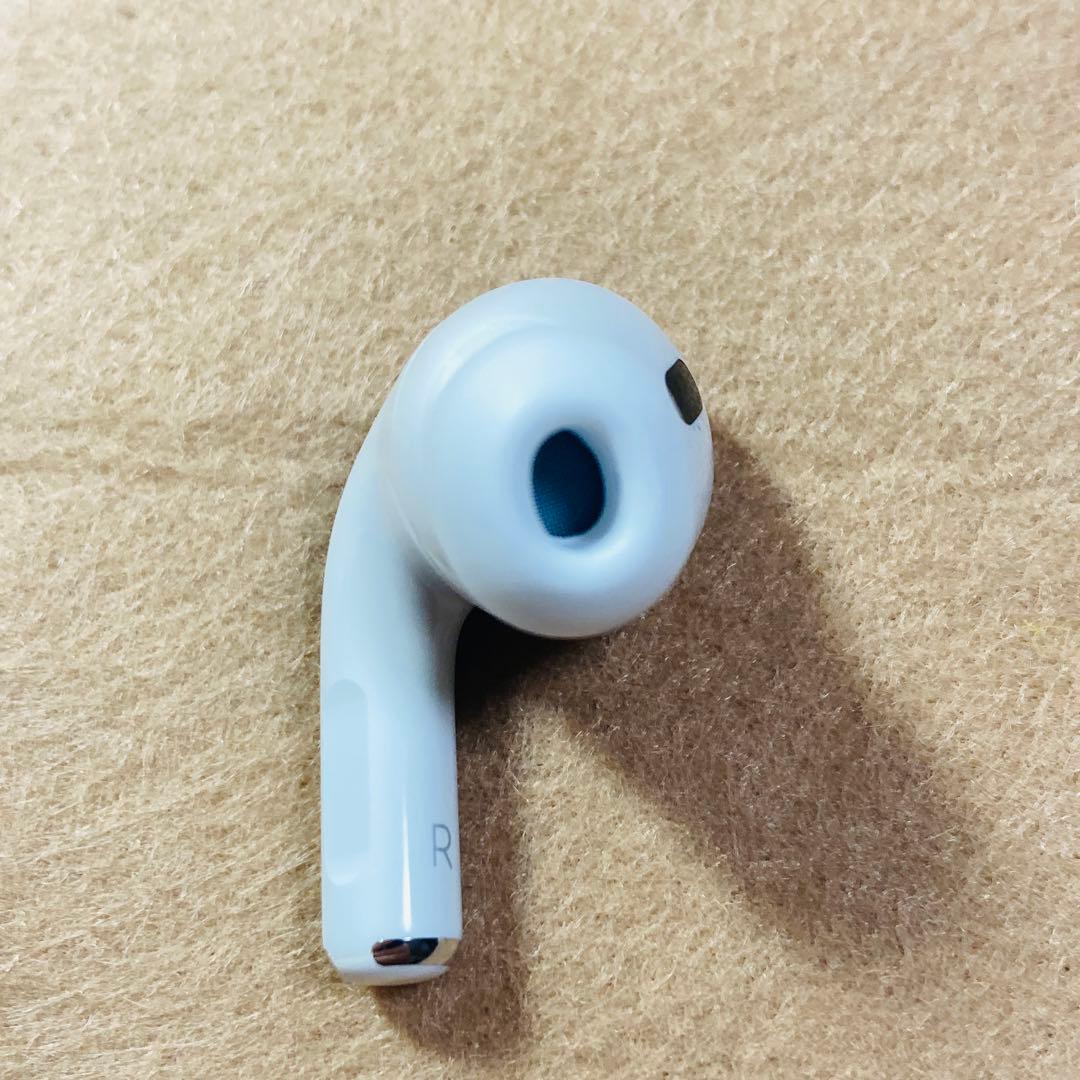 AirPodsPro 第2世代 USB type-C 右R 右耳　イヤホン　v