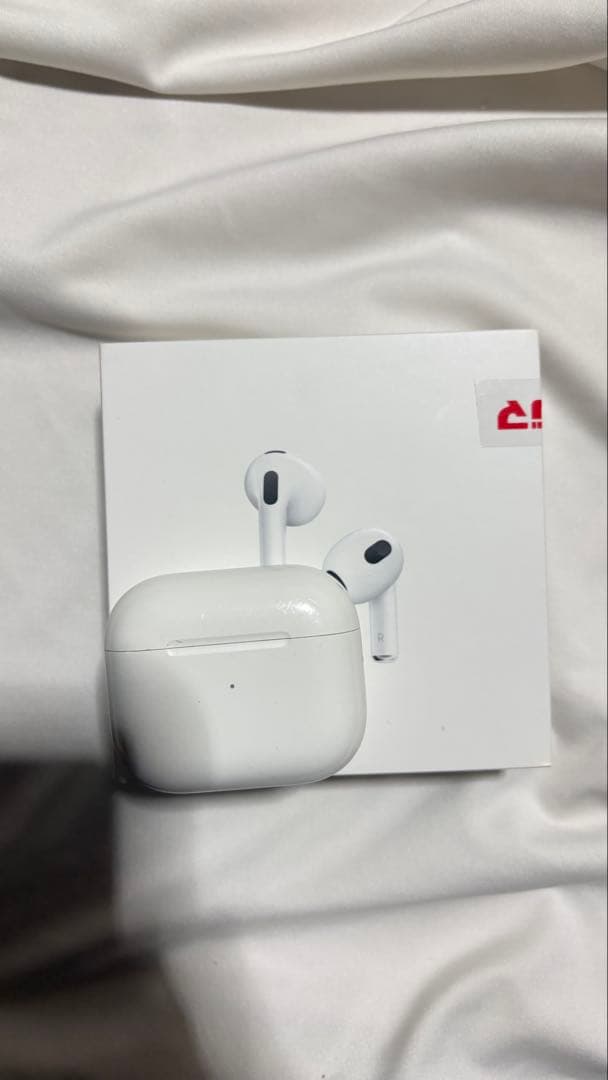 AirPods 第三世代　本体