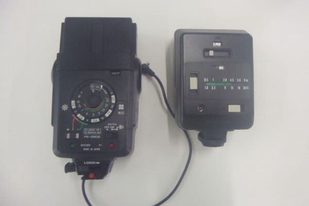 CANON AE-1 ZOOMLENS パワーワインダー　ストロボ付