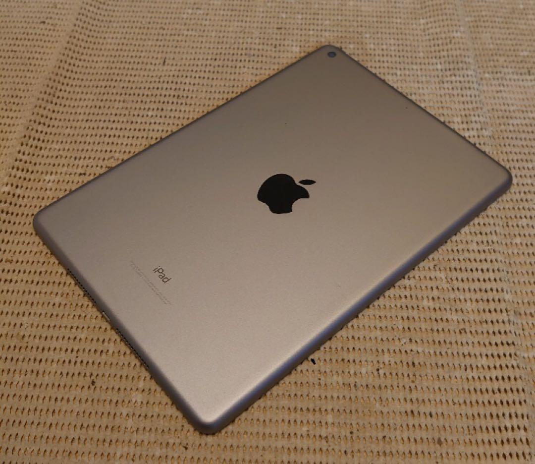 完動品iPad第6世代(A1893)本体128GBグレイ送料込W5Z87