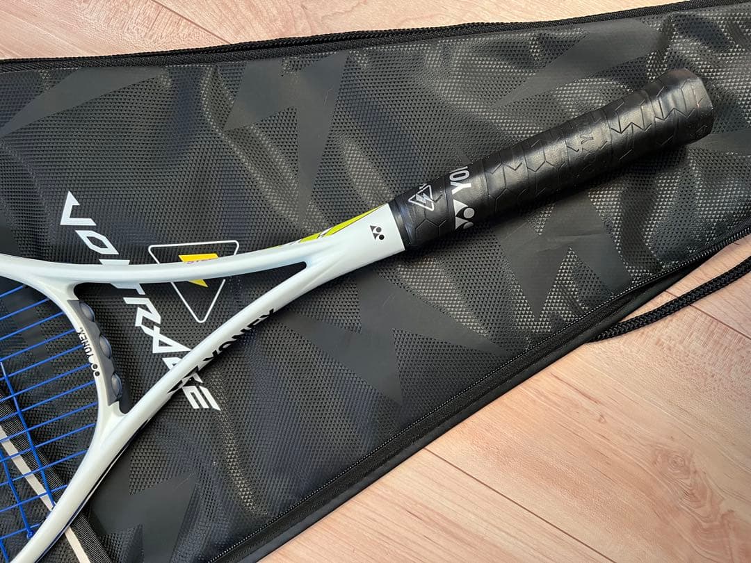 YONEX VOLTAGE 7V STEER ボルトレイジ7V ステア