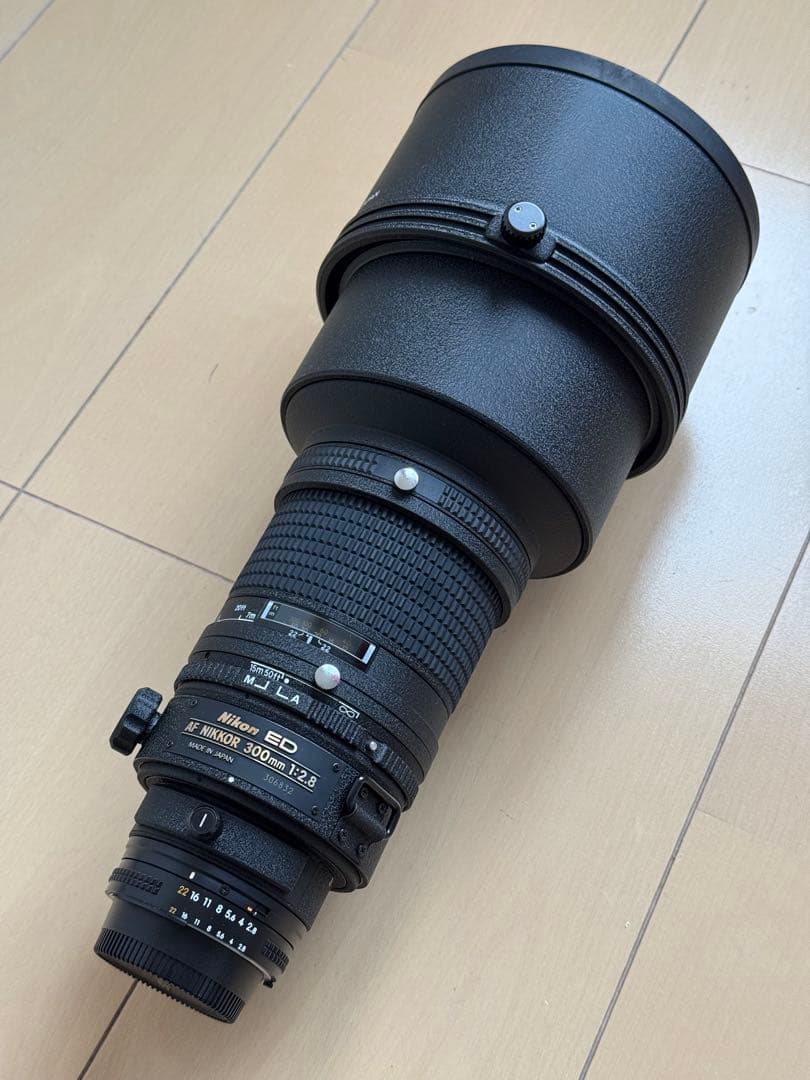 Nikon NIKKOR ED AF 300mm F2.8 望遠単焦点レンズ