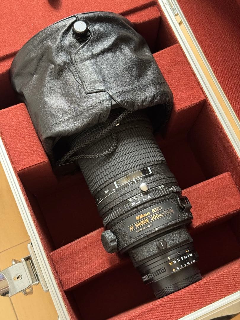 Nikon NIKKOR ED AF 300mm F2.8 望遠単焦点レンズ