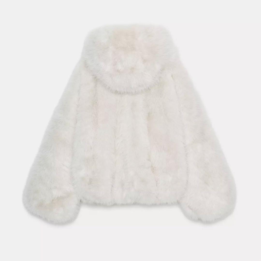 ZARA ザラ　ショート丈フェイクファー フード付きコート XS-Sサイズ